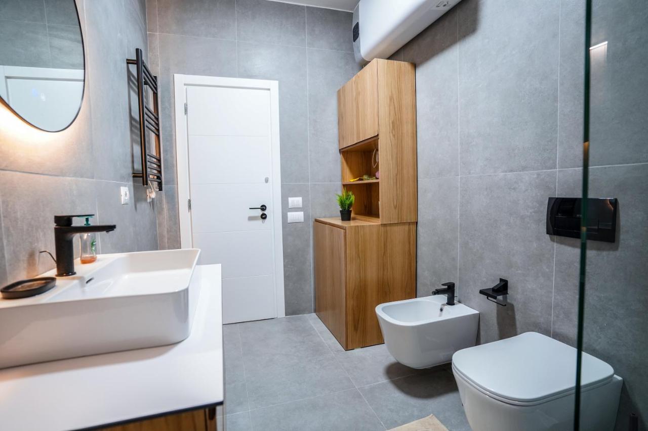 Hidden Gem Tirana 2Br Comfort In Historic Zone Екстериор снимка