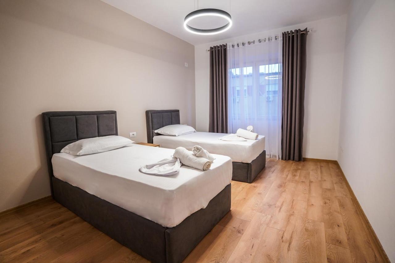Hidden Gem Tirana 2Br Comfort In Historic Zone Екстериор снимка