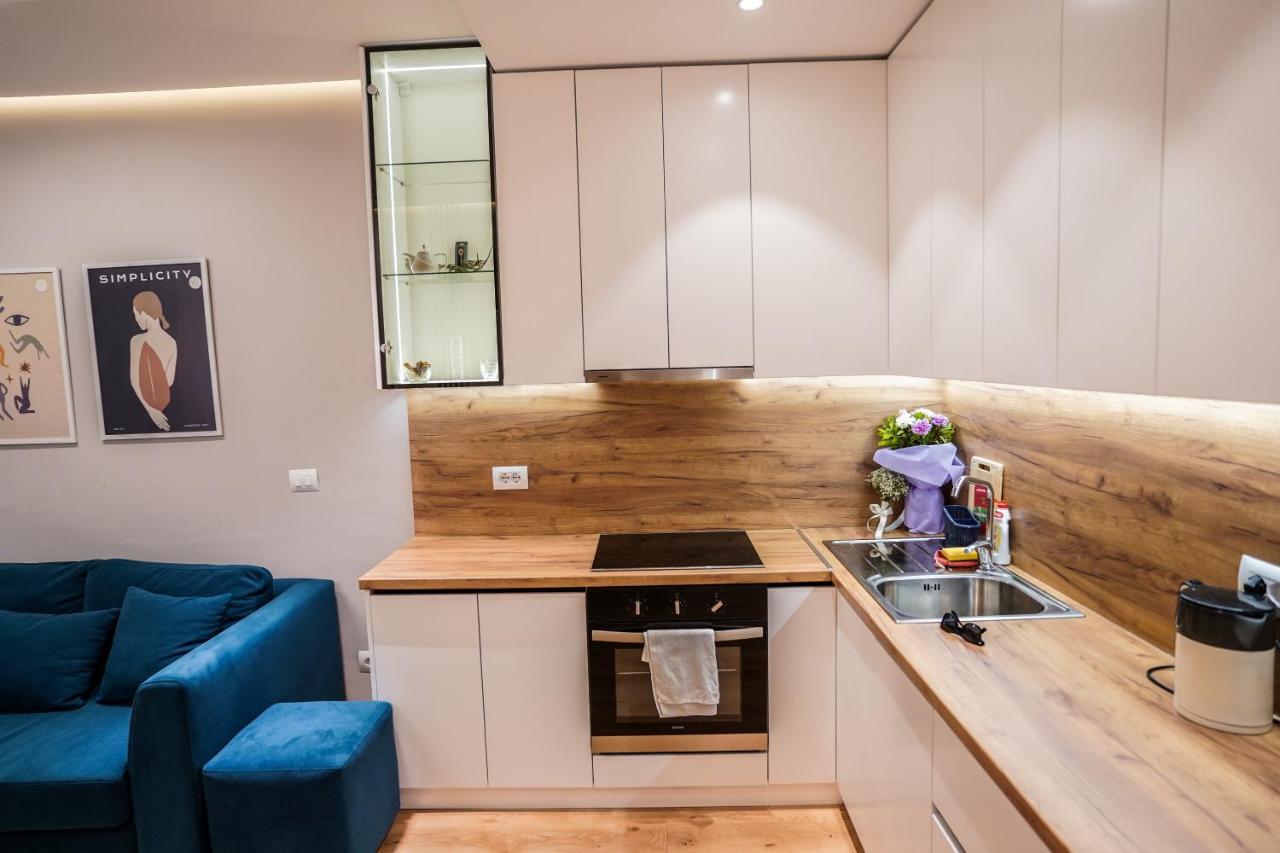 Hidden Gem Tirana 2Br Comfort In Historic Zone Екстериор снимка