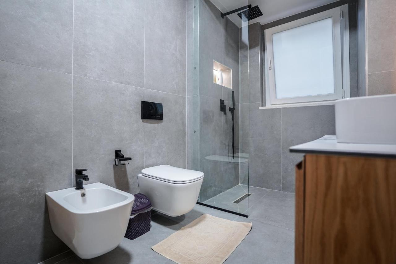 Hidden Gem Tirana 2Br Comfort In Historic Zone Екстериор снимка
