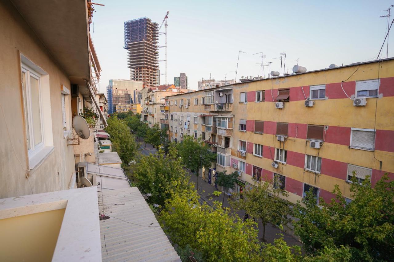 Hidden Gem Tirana 2Br Comfort In Historic Zone Екстериор снимка